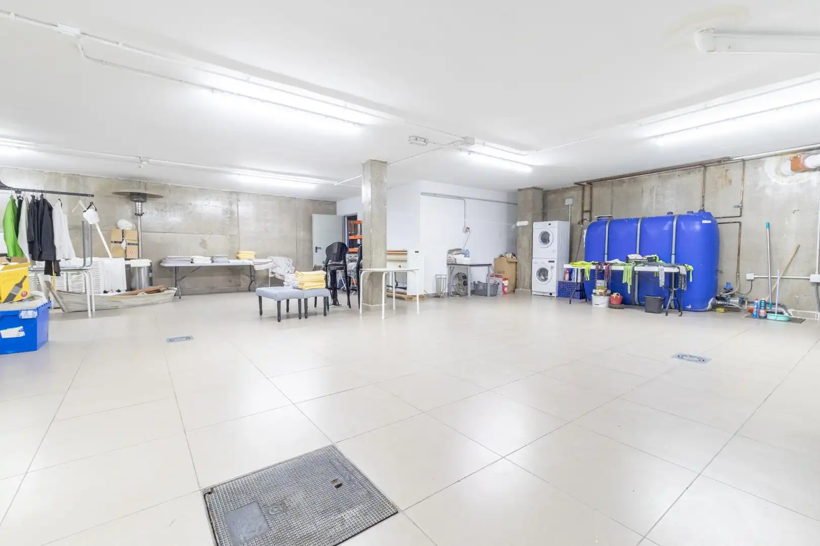 Edificio en venta en Avenida Juan Carlos I, Campos del Río