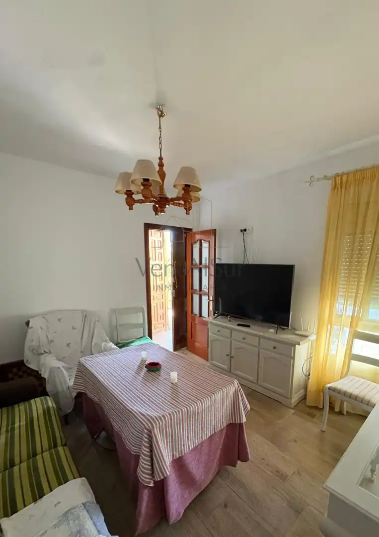 Sala de estar de Finca rústica en venta en Sanlúcar de Barrameda con Jardín privado, Piscina y Amueblado
