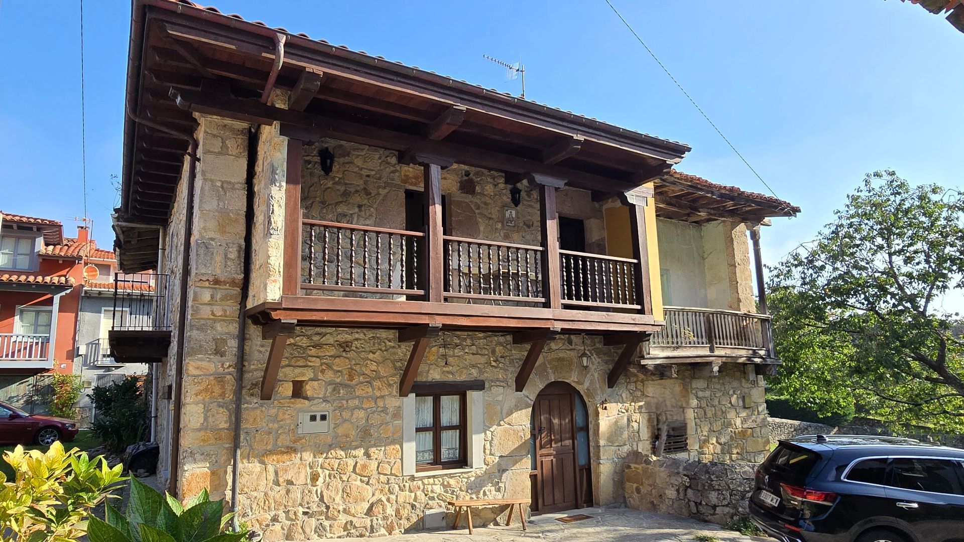 Vista exterior de Casa o xalet en venda en Llanes amb Calefacció