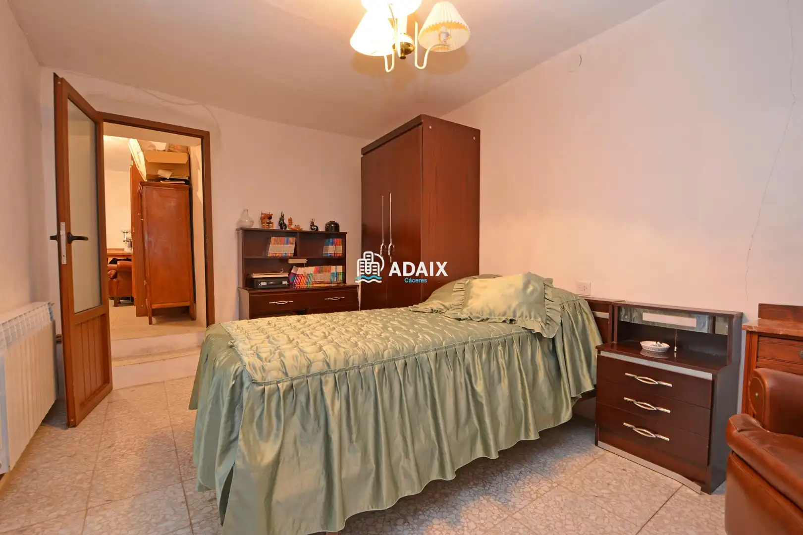 Dormitori de Casa adosada en venda en Aldea del Cano amb Calefacció, Terrassa i Traster