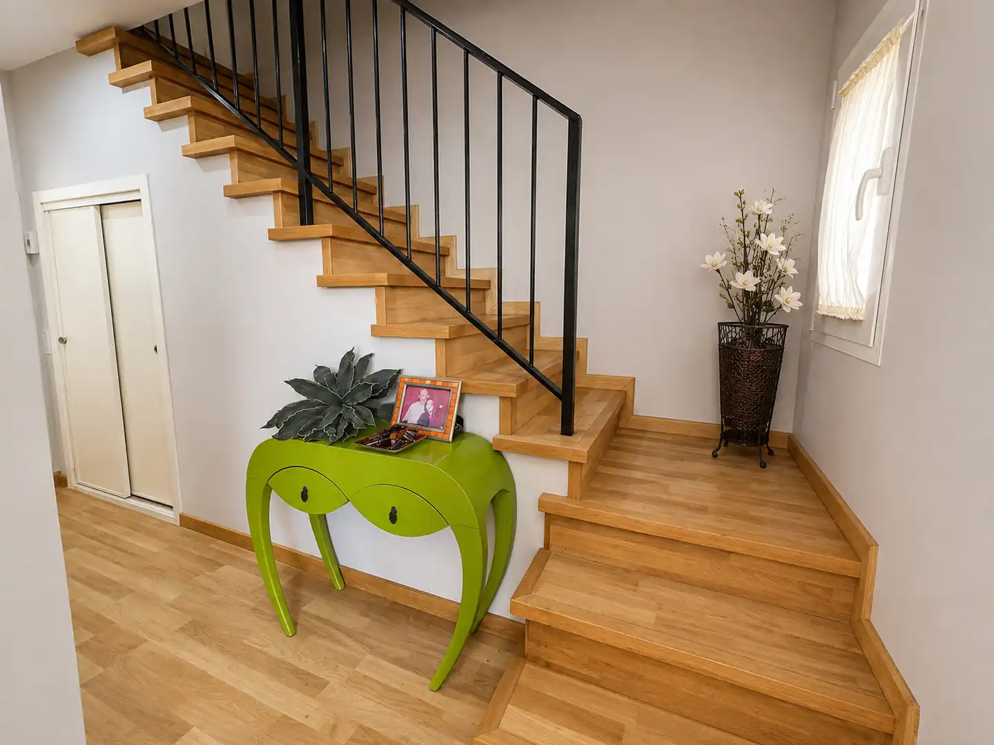 Dúplex en venta en Almería con Aire acondicionado, Terraza y Piscina comunitaria