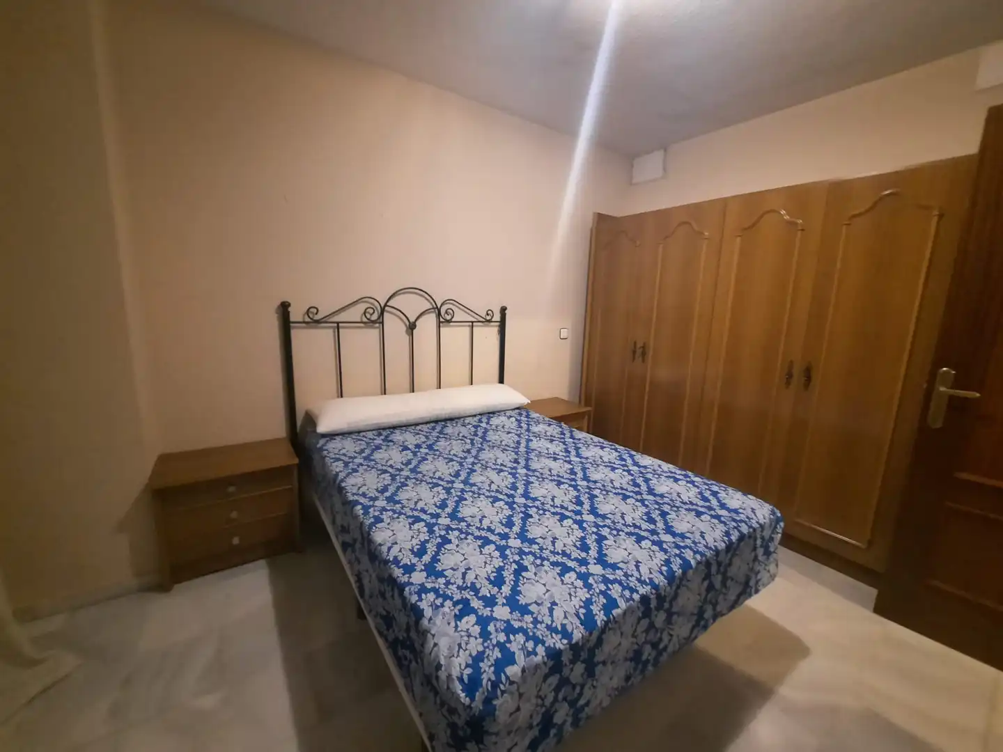 Apartament amb ascensor de lloguer a Maria Auxiliadora - Barriada de Llera, imagen 4