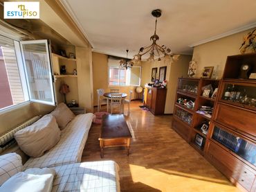 Penthouse mit Balkon zum Verkauf in Calle PABLO DIEZ