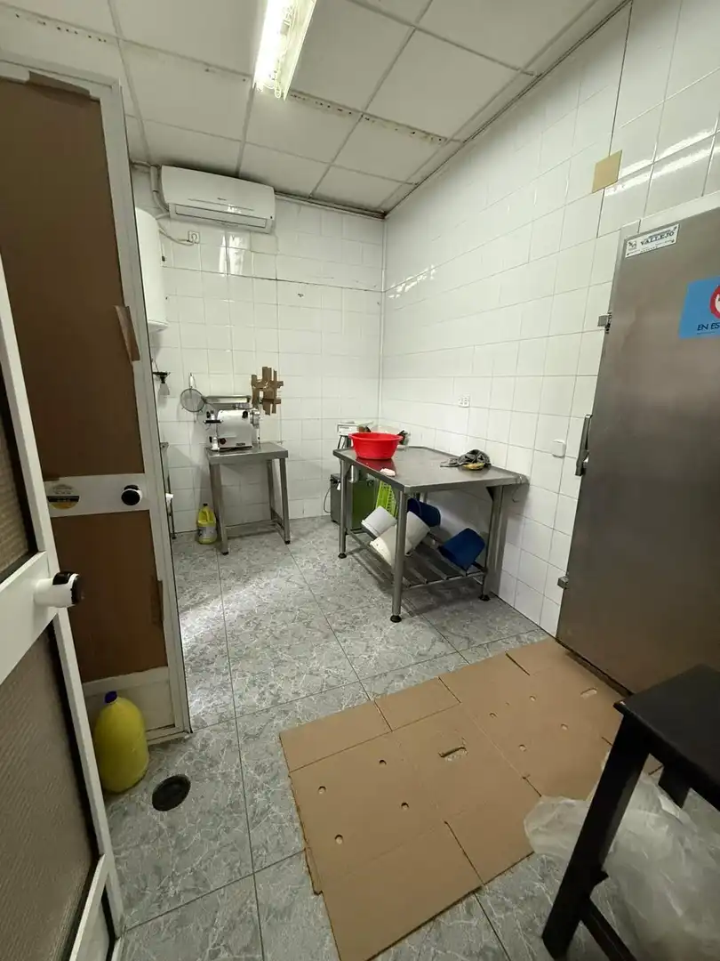 Cocina de Local en venta en Cuevas de San Marcos con Aire acondicionado y Amueblado