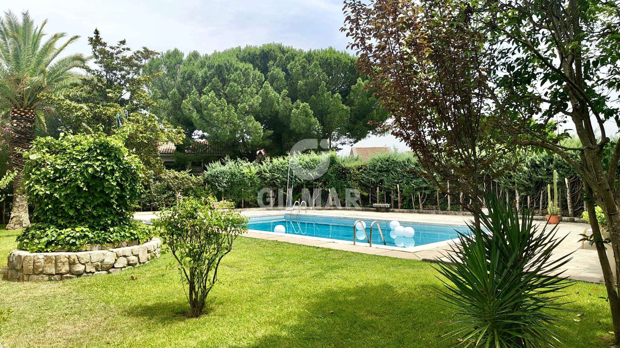 Jardí de Casa o xalet en venda en Villanueva de la Cañada amb Calefacció, Jardí privat i Piscina
