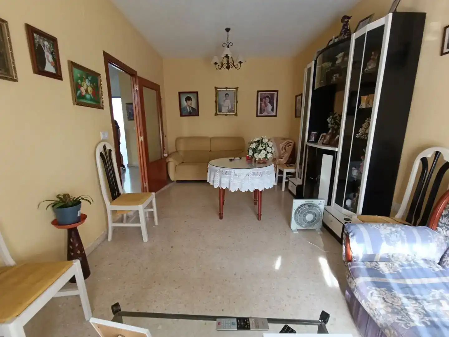 Sala d'estar de Casa o xalet en venda en Pizarra amb Aire condicionat