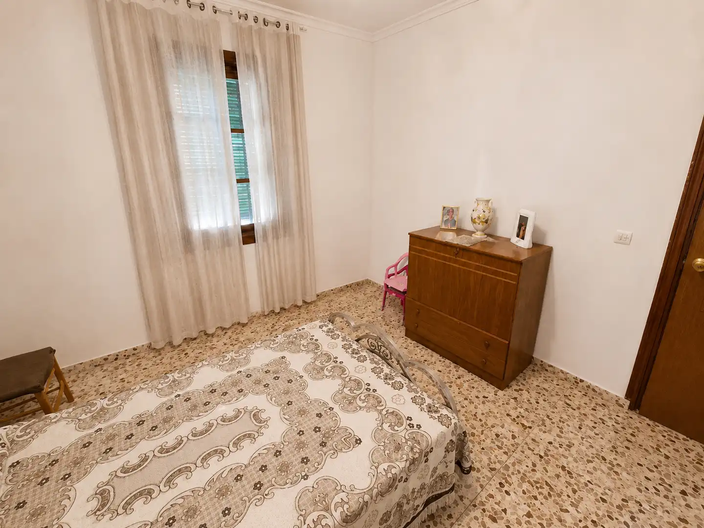 Habitación de Casa adosada en venta en Carrión de Calatrava con Calefacción, Terraza y Trastero