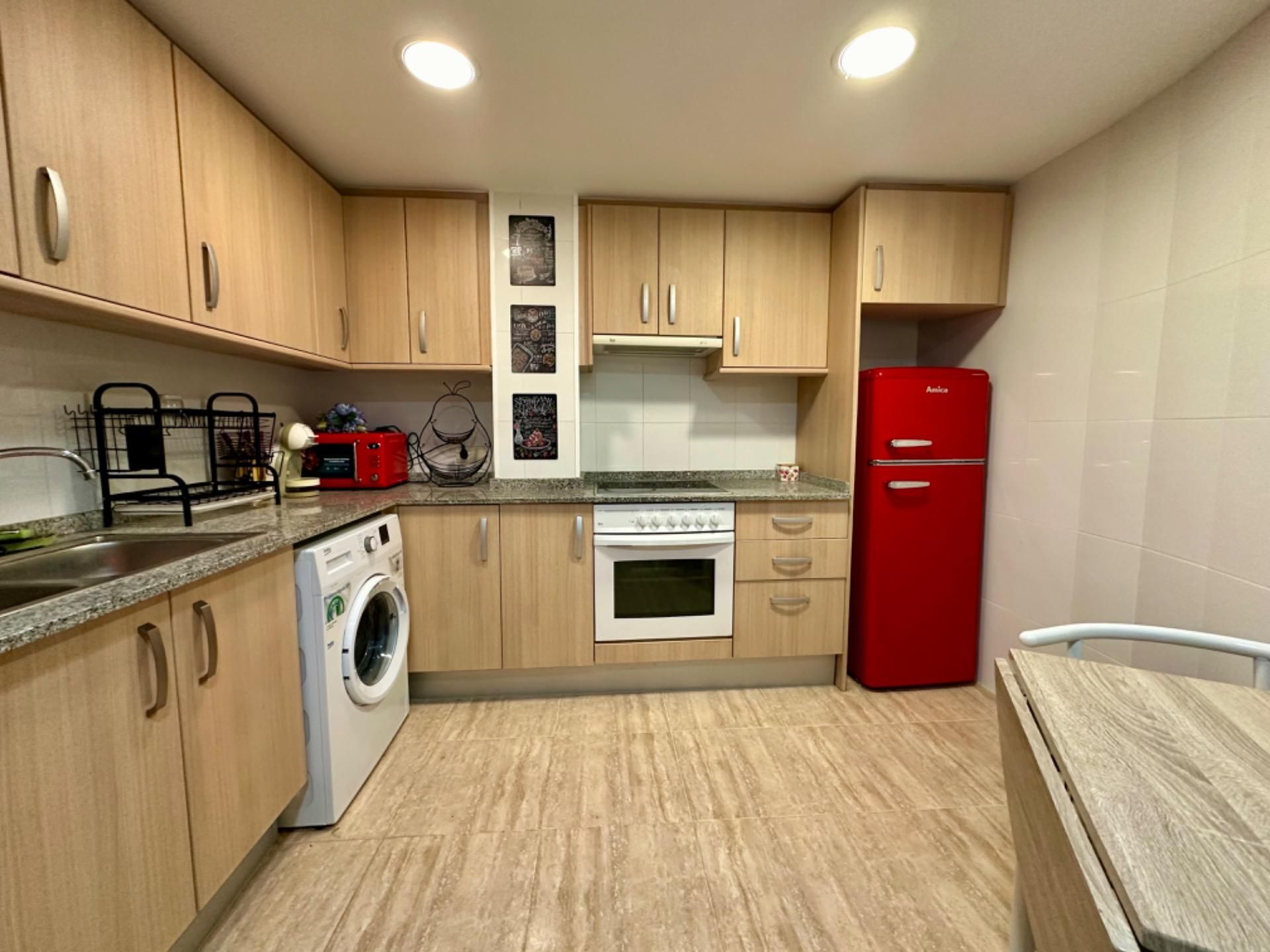 Cuina de Planta baixa en venda en Camarles amb Aire condicionat i Moblat