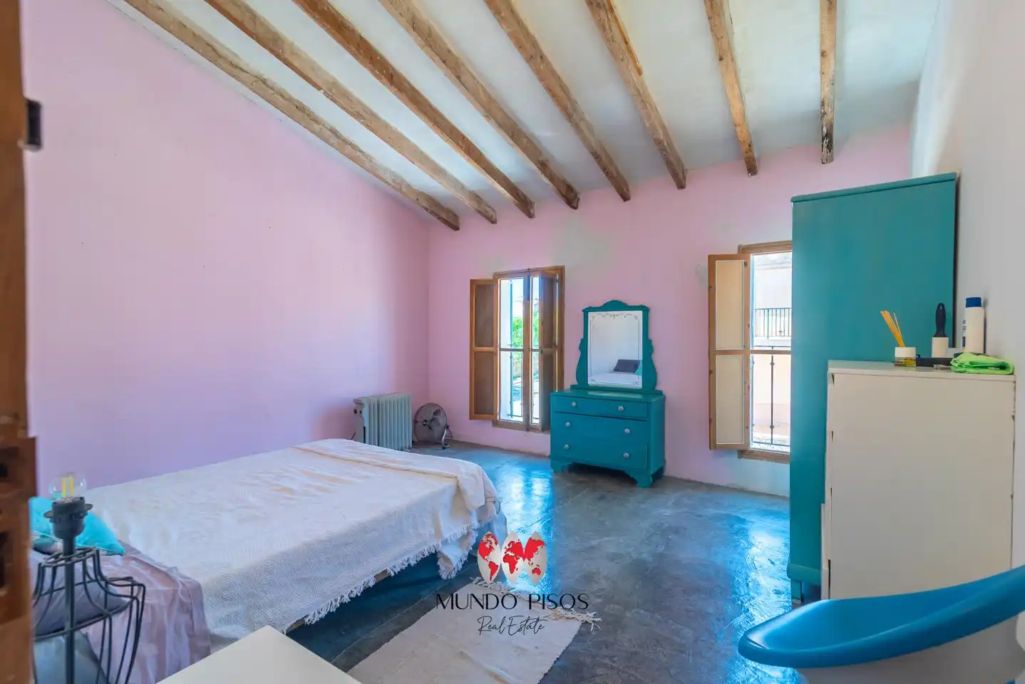 Schlafzimmer von Haus oder Chalet zum Verkauf in Sant Joan mit Parkett, Terrasse und Abstellraum