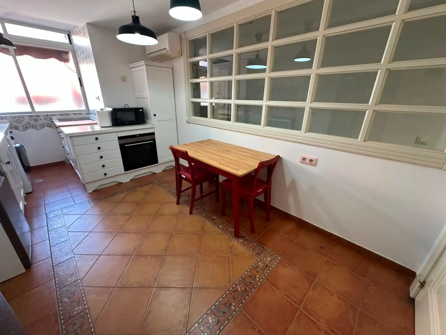 Küche von Wohnung zum Verkauf in Parla mit Klimaanlage, Heizung und Gemeinschaftspool