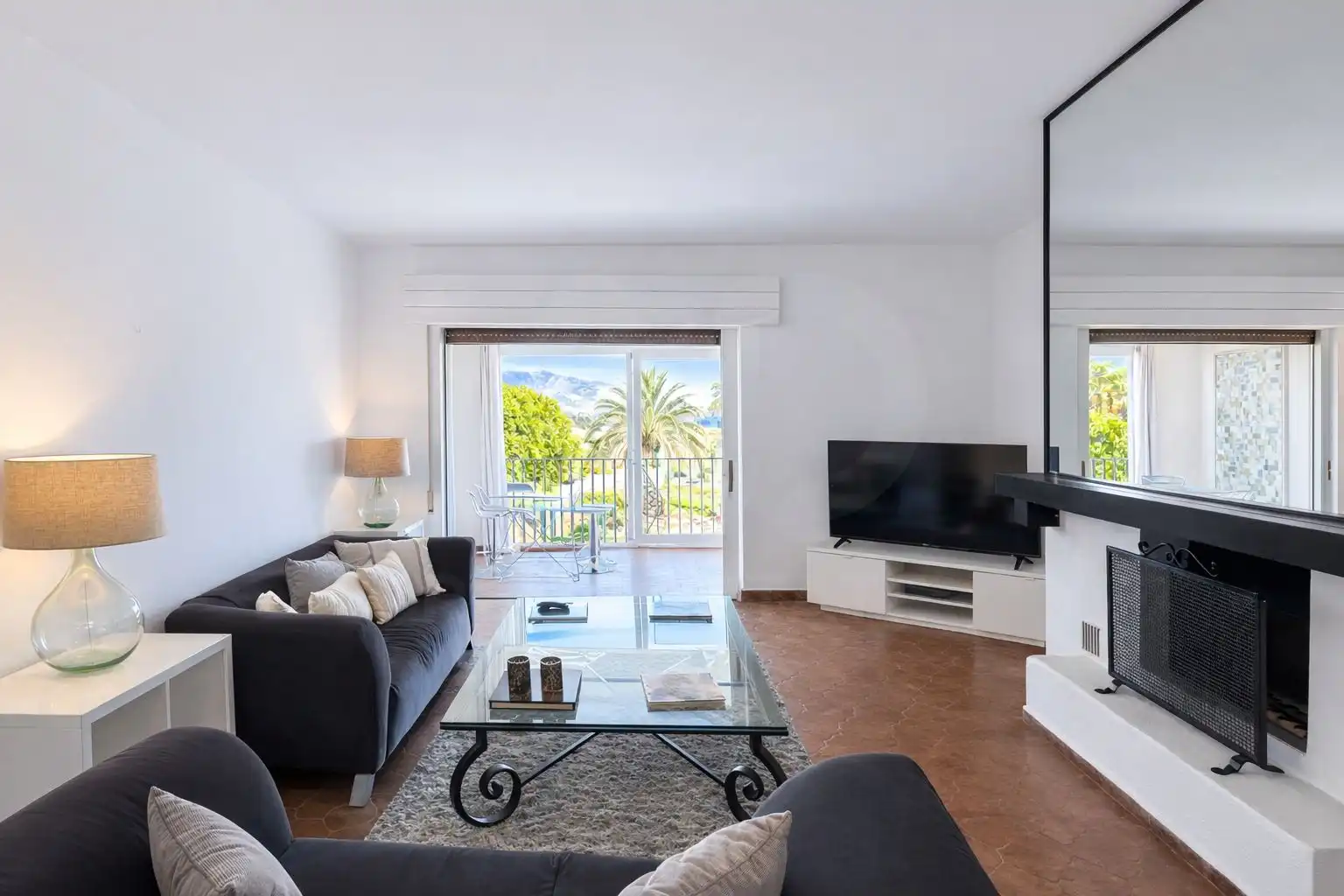 Living room of Flat for sale in Marbella  with Air Conditioner and Terrace