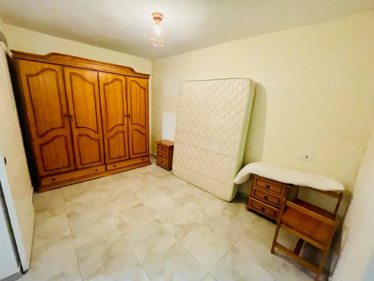 Habitación de Piso en venta en Cáceres con Aire acondicionado y Amueblado