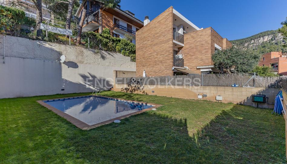 Photo 1 of Single-family semi-detached for sale in Vallirana, Barcelona