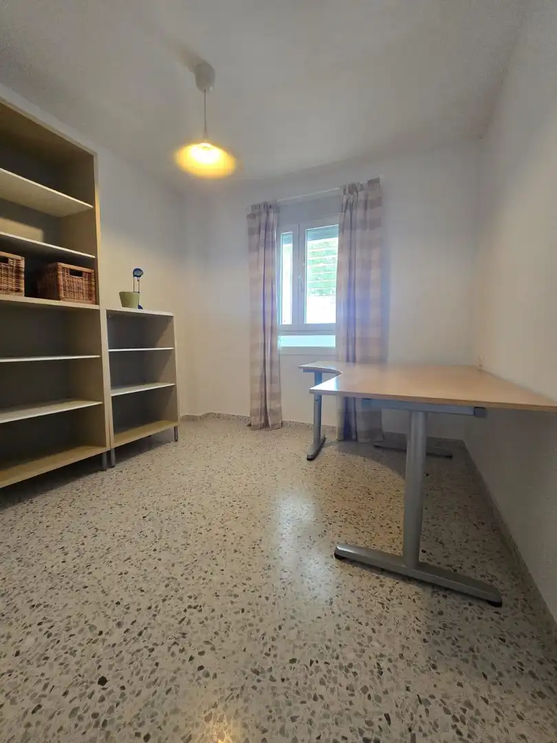Dormitori de Planta baixa de lloguer en Jerez de la Frontera amb Aire condicionat, Terrassa i Moblat