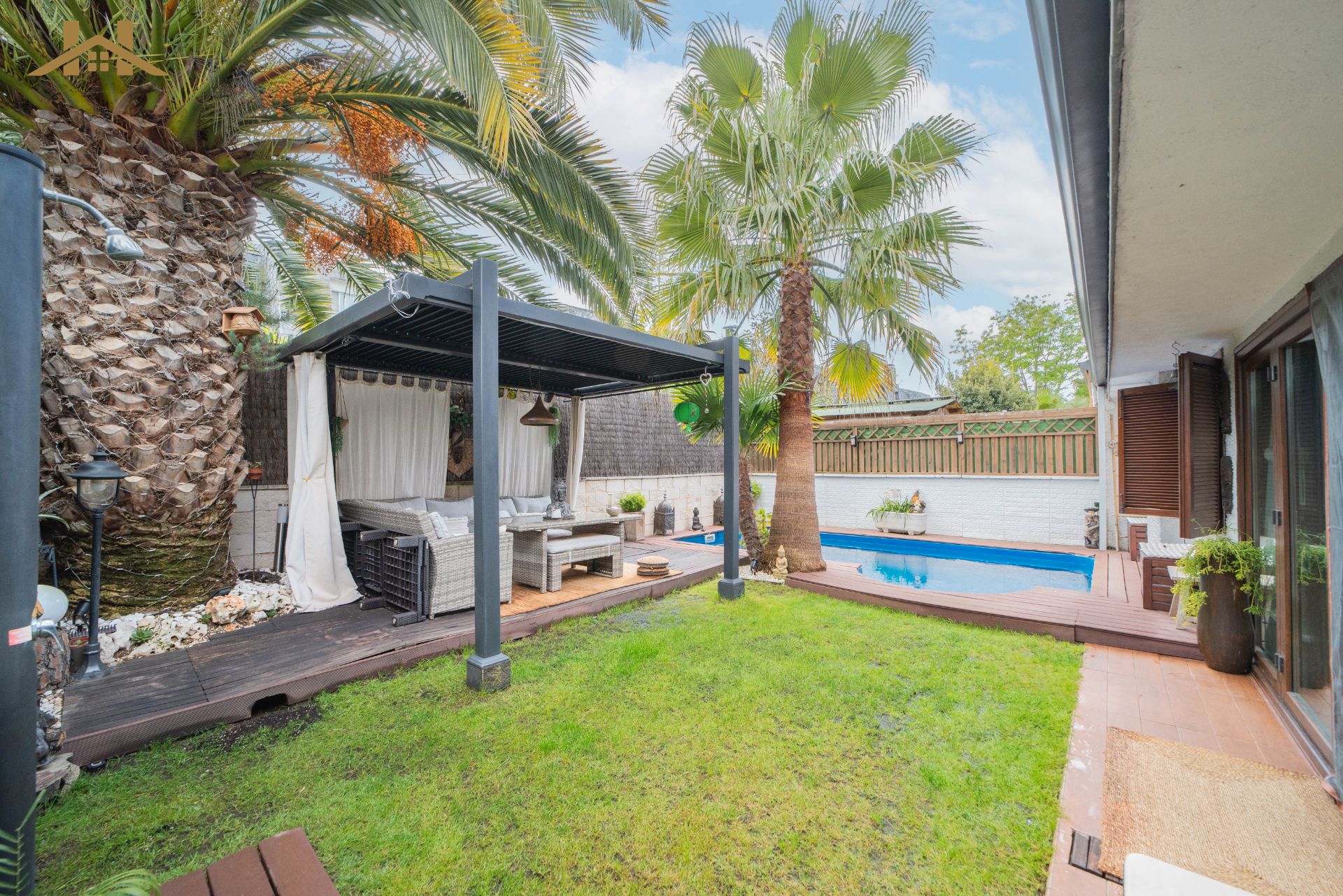 Garden of Single-family semi-detached for sale in Valdemorillo  with Air Conditioner, Heating and Private garden