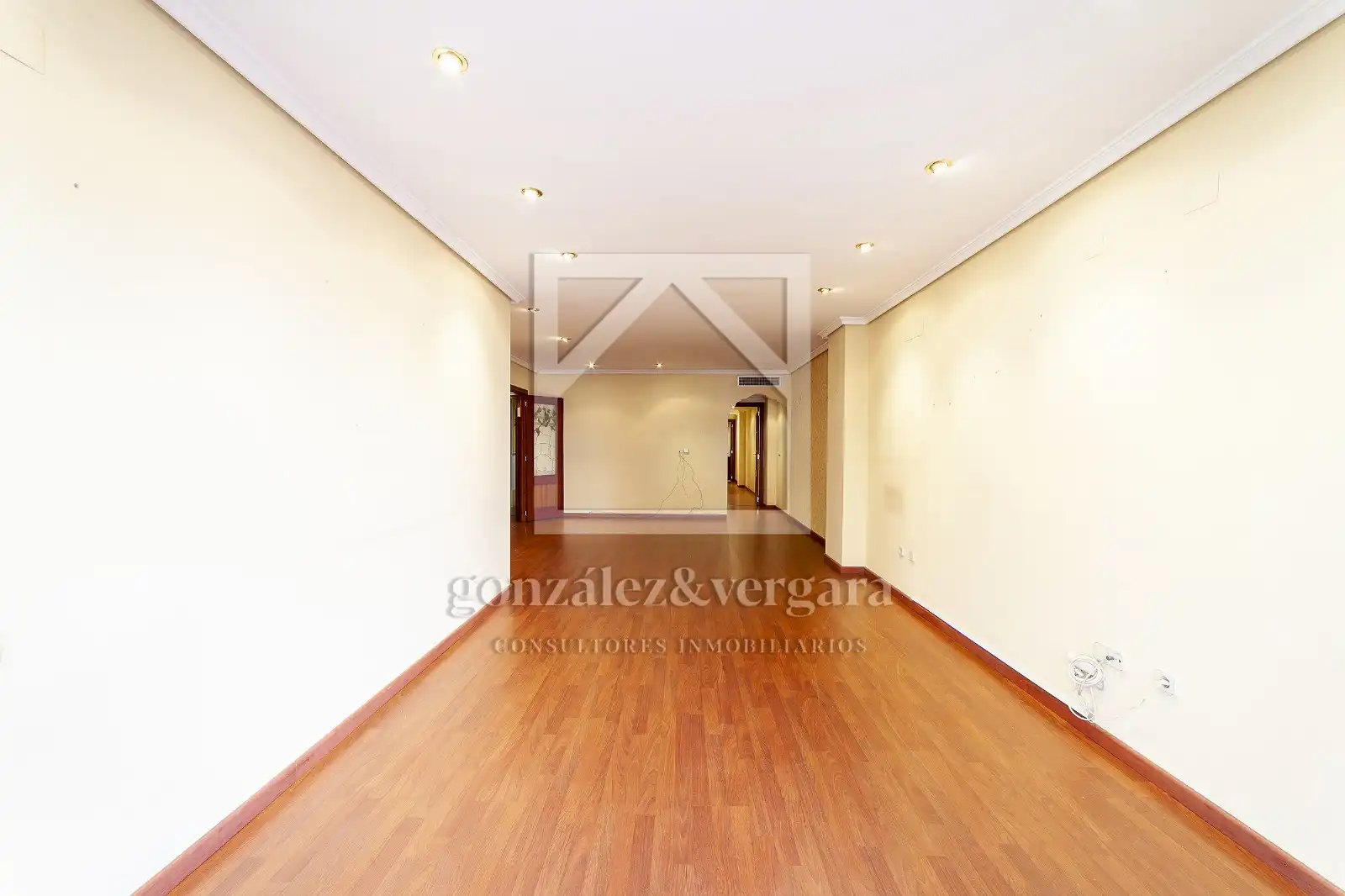 Piso en venta en Valencia con Aire acondicionado, Calefacción y Terraza