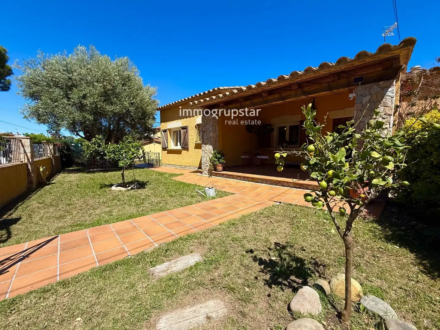 Vista exterior de Casa o xalet en venda en Calonge i Sant Antoni amb Aire condicionat, Calefacció i Terrassa