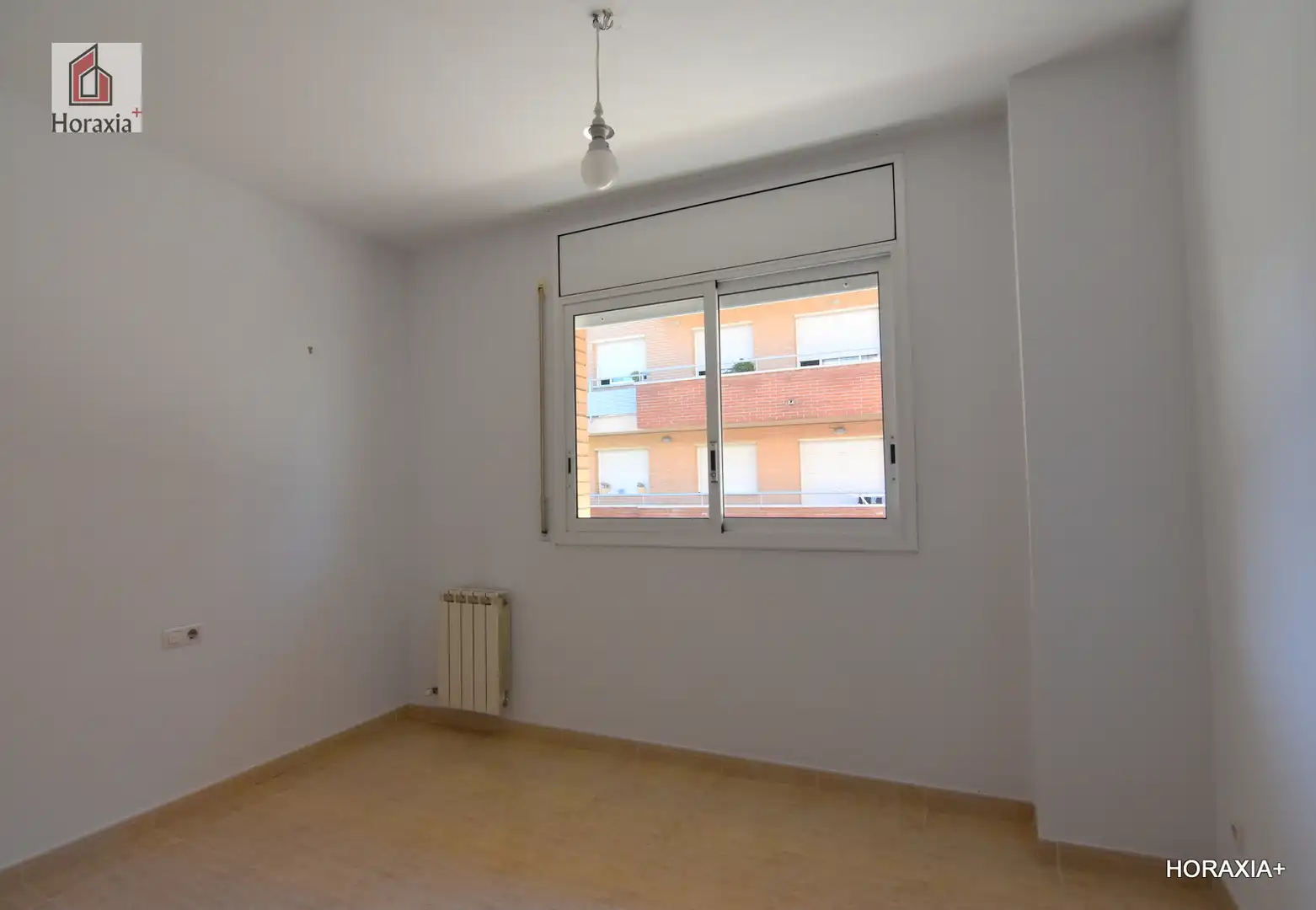 Habitación de Piso en venta en Castelldefels con Aire acondicionado, Calefacción y Terraza
