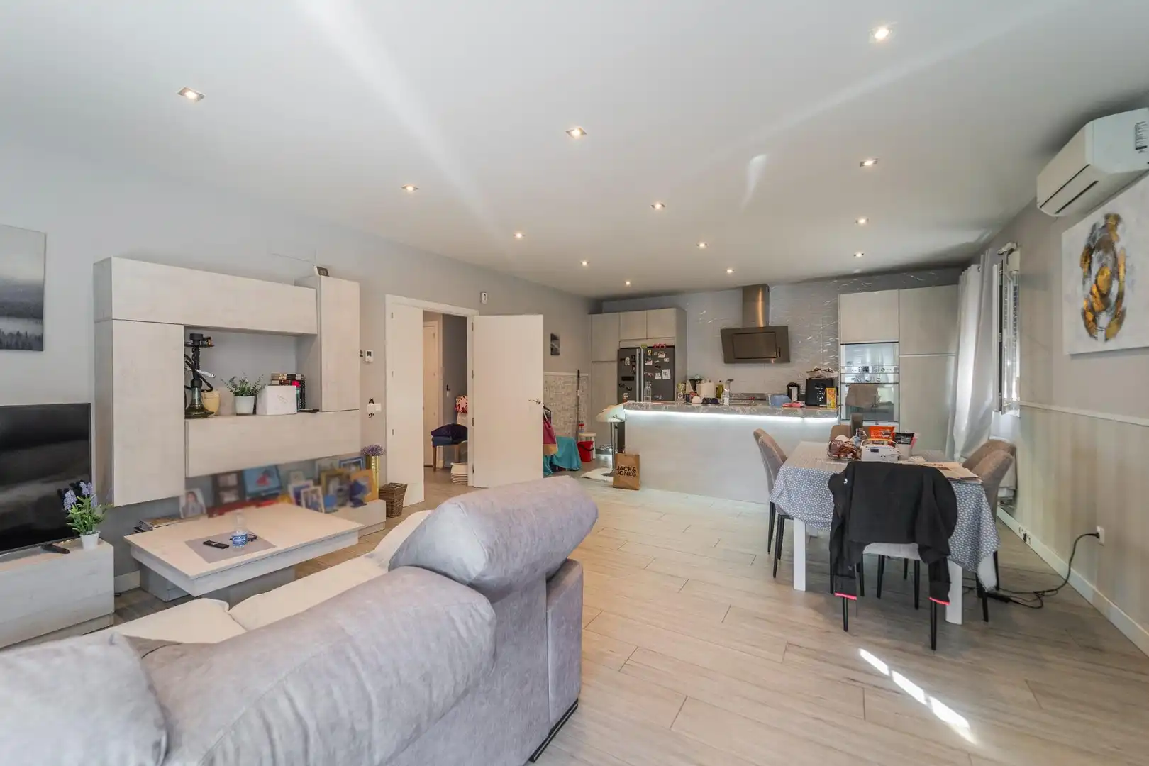 Cocina de Casa o chalet en venta en Olías del Rey con Aire acondicionado, Calefacción y Jardín privado
