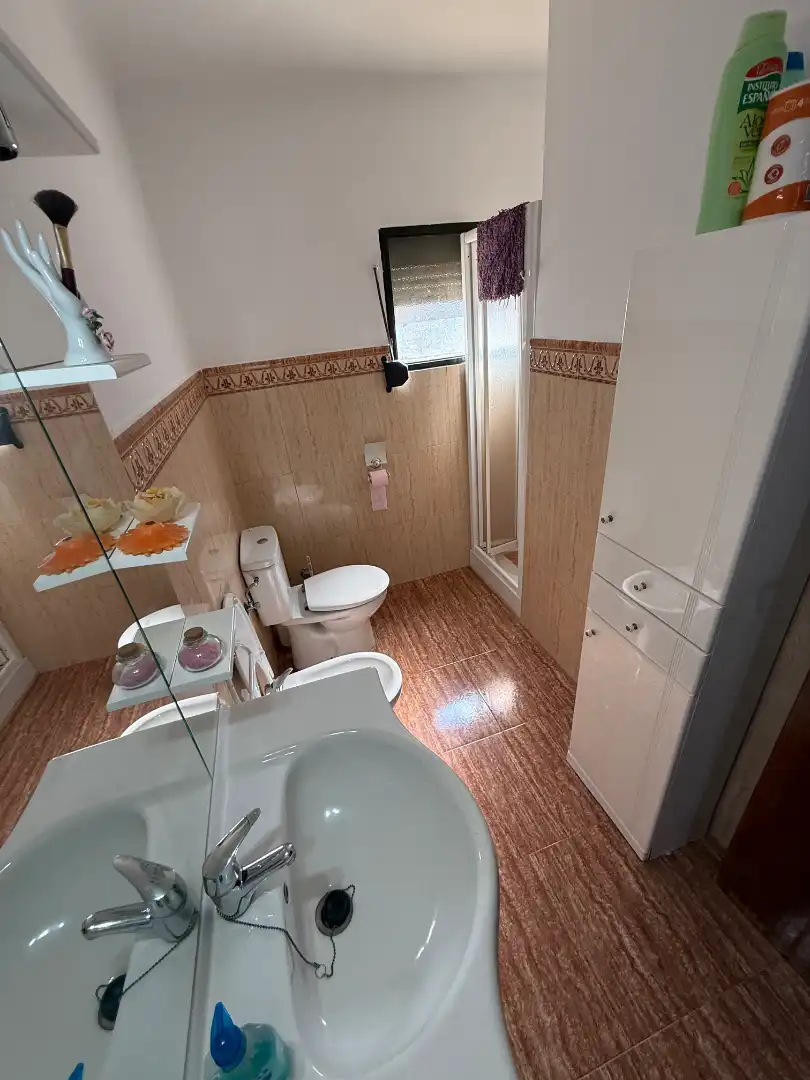 Badezimmer von Haus oder Chalet zum Verkauf in Alcalá la Real mit Terrasse, Abstellraum und Möbliert