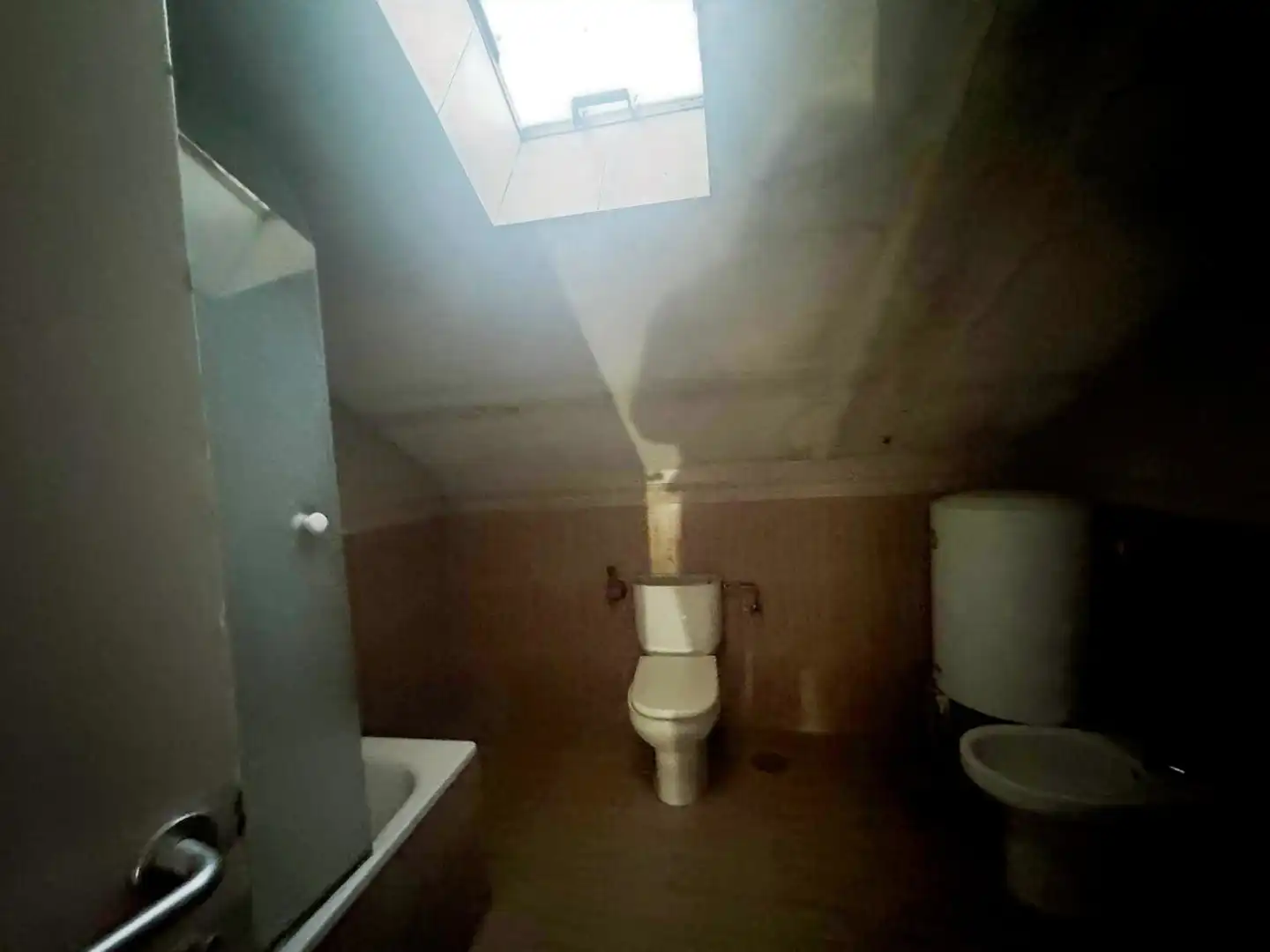 Baño de Casa o chalet en venta en El Casar con Jardín privado, Terraza y Piscina