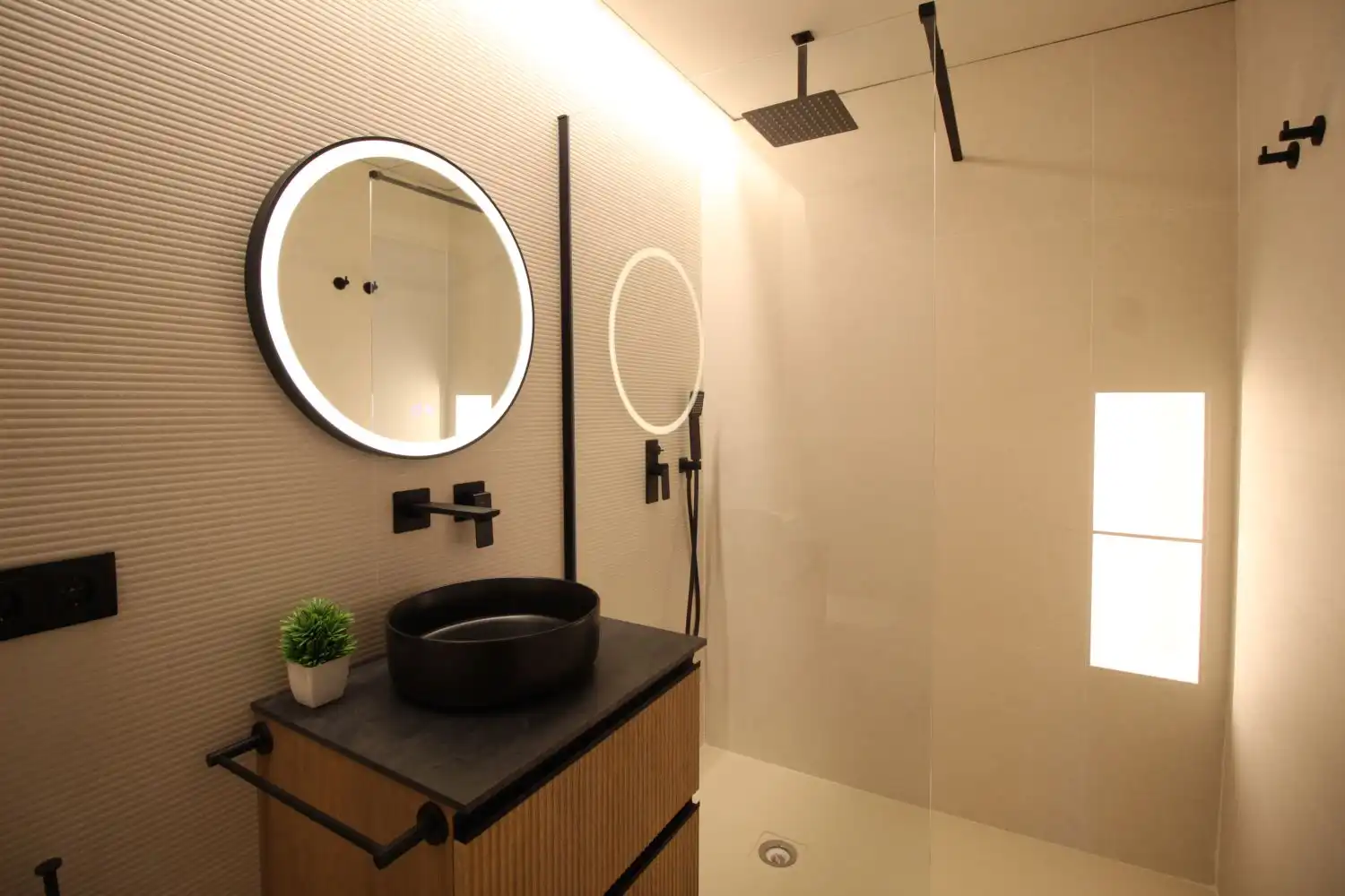 Bathroom of Flat for sale in Almenara  with Air Conditioner, Heating and Storage room