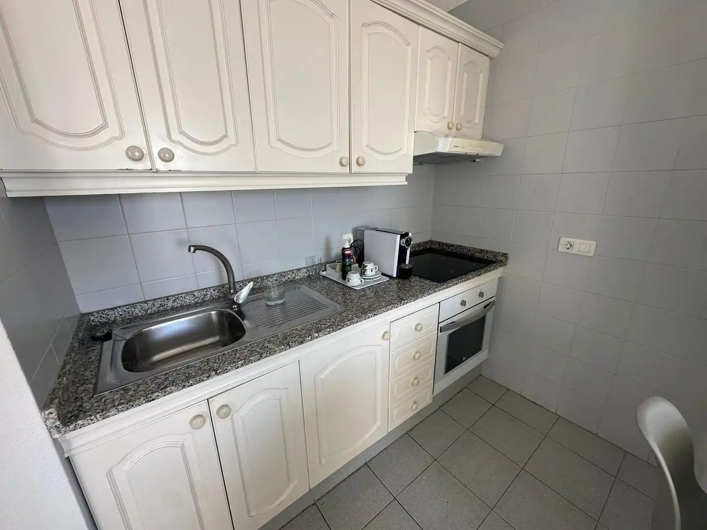 Küche von Wohnungen zum Verkauf in Adeje mit Privatgarten, Terrasse und Gemeinschaftspool