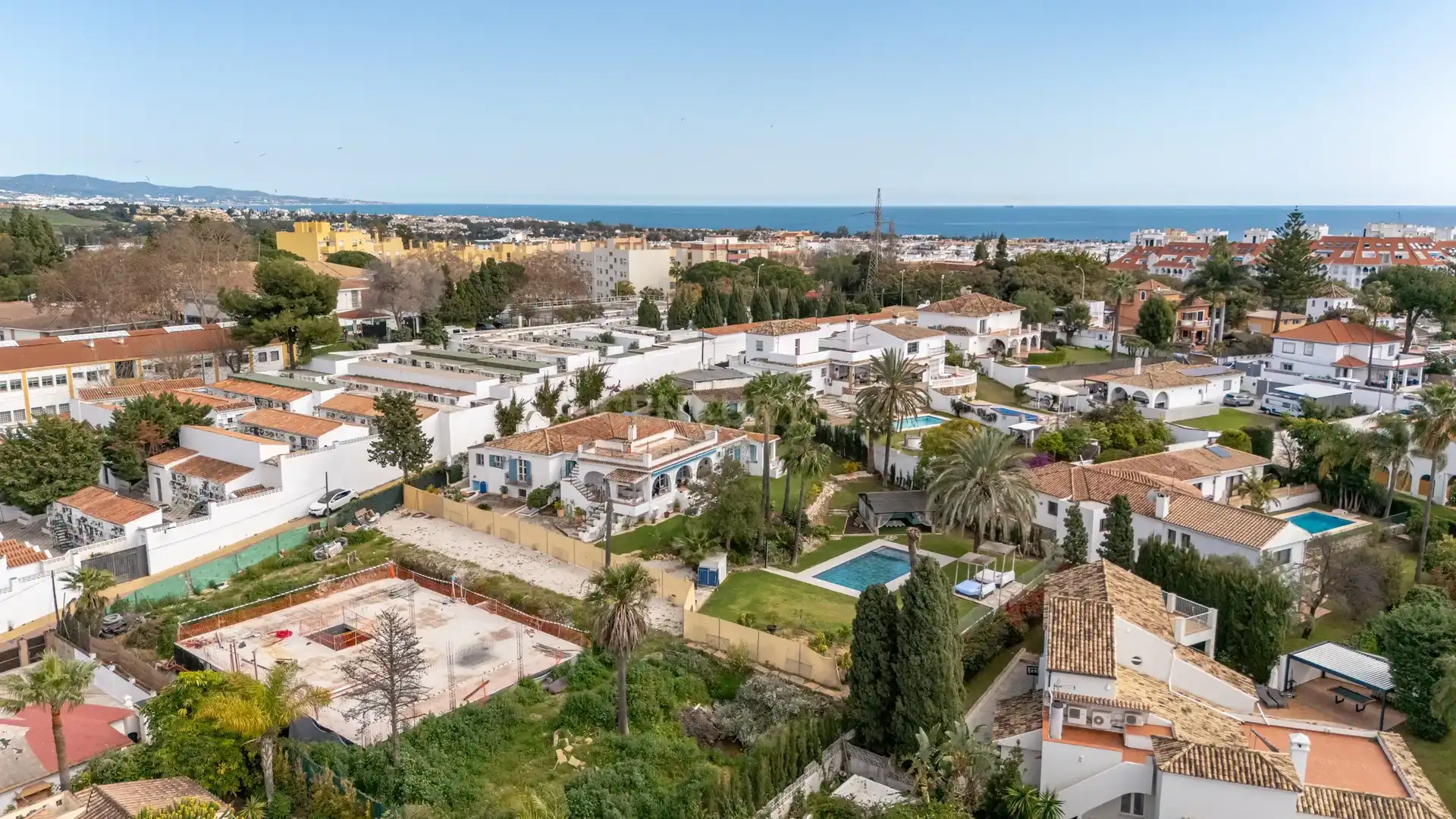 Vista exterior de Casa o chalet en venta en Marbella con Aire acondicionado, Jardín privado y Piscina