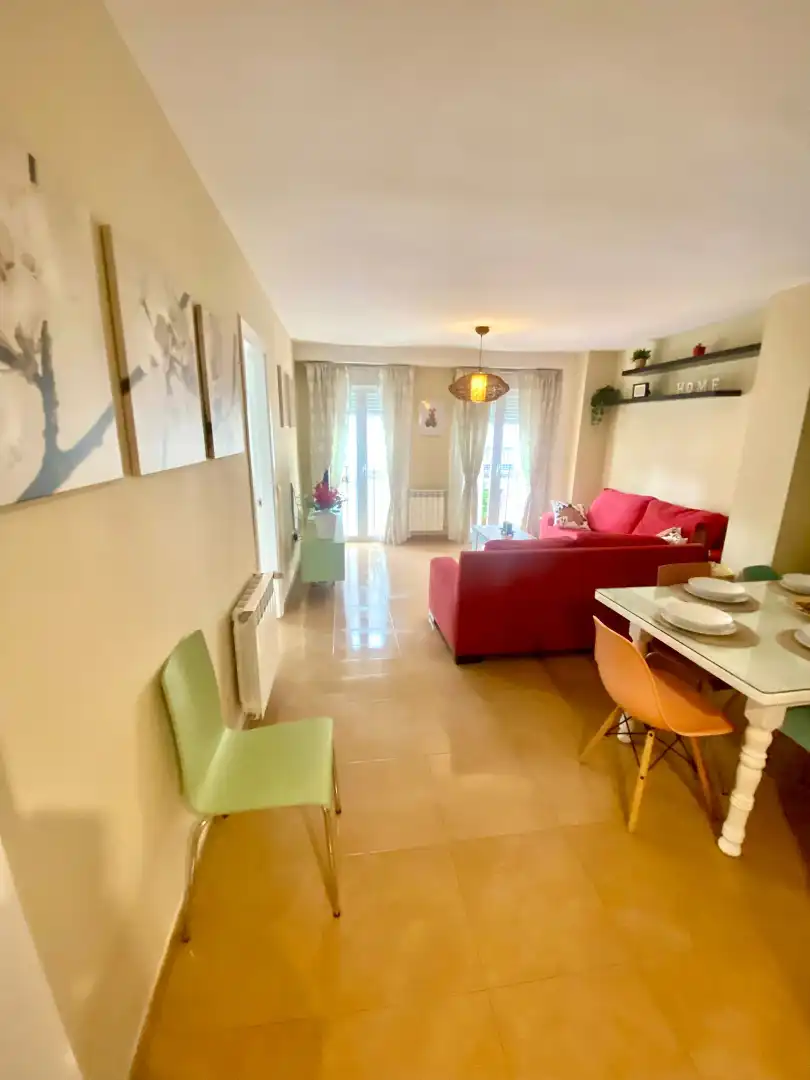Wohnzimmer von Wohnung zur Miete in Ronda mit Möbliert