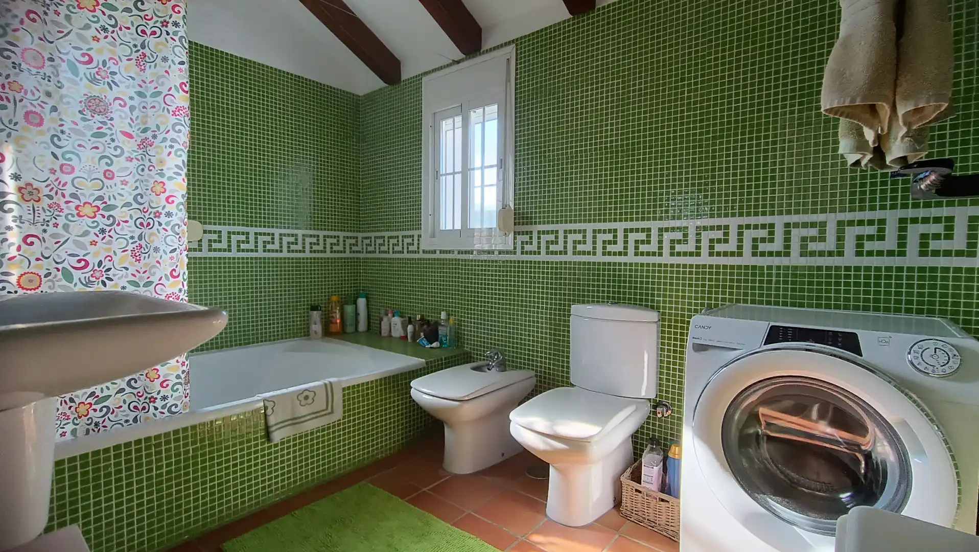 Baño de Finca rústica en venta en Estepona con Aire acondicionado, Calefacción y Jardín privado