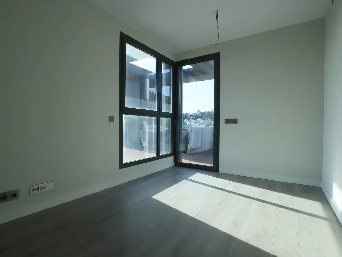 Ático en venta en Esplugues de Llobregat con Aire acondicionado, Calefacción y Jardín privado