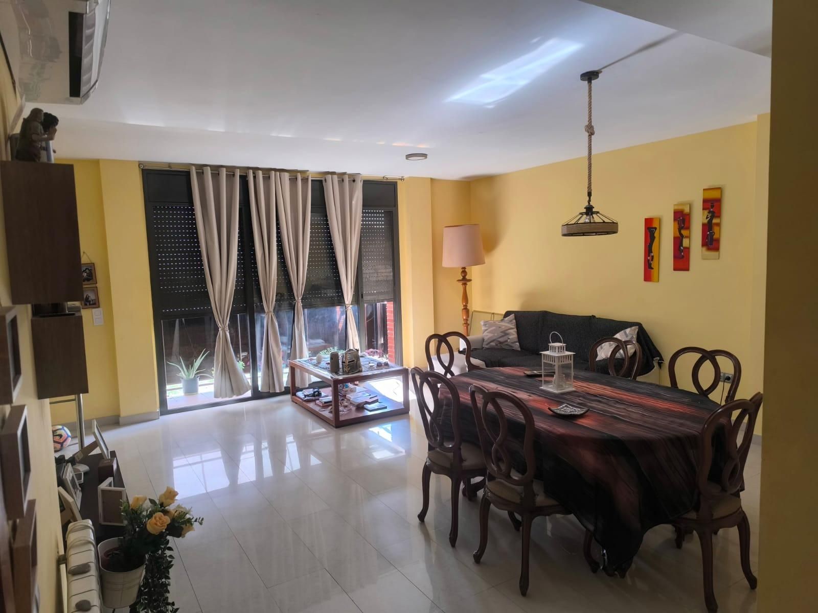 Sala d'estar de Dúplex en venda en Pineda de Mar amb Terrassa i Balcó