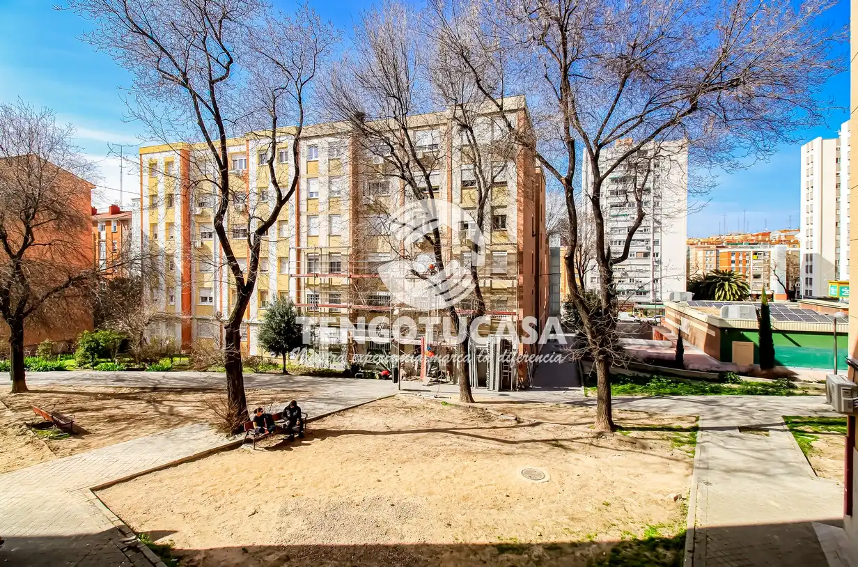 Exterior view of Flat for rent in Madrid  with Air Conditioner, Heating and Furnished