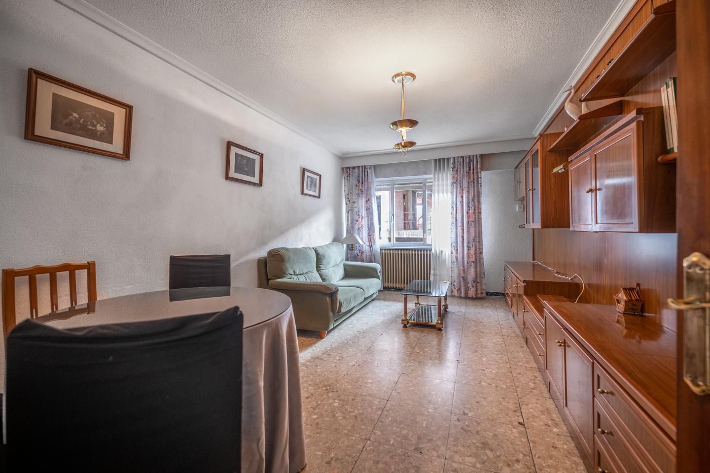 Dormitori de Pis en venda en Ávila Capital amb Calefacció i Traster