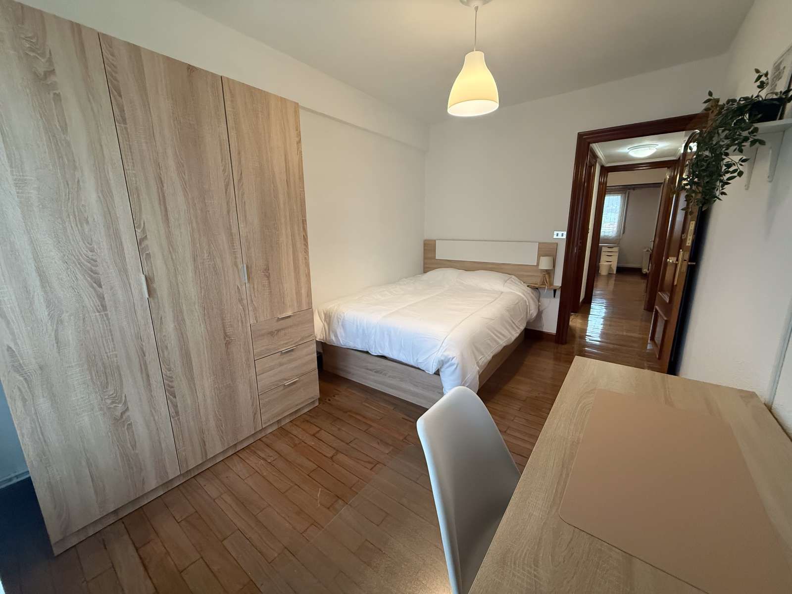 Bedroom of Flat to share in Bilbao   with Air Conditioner and Terrace