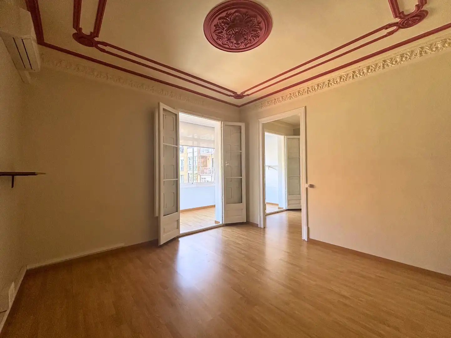 Office space with terrace to rent in Carrer de València 263, imagen 10