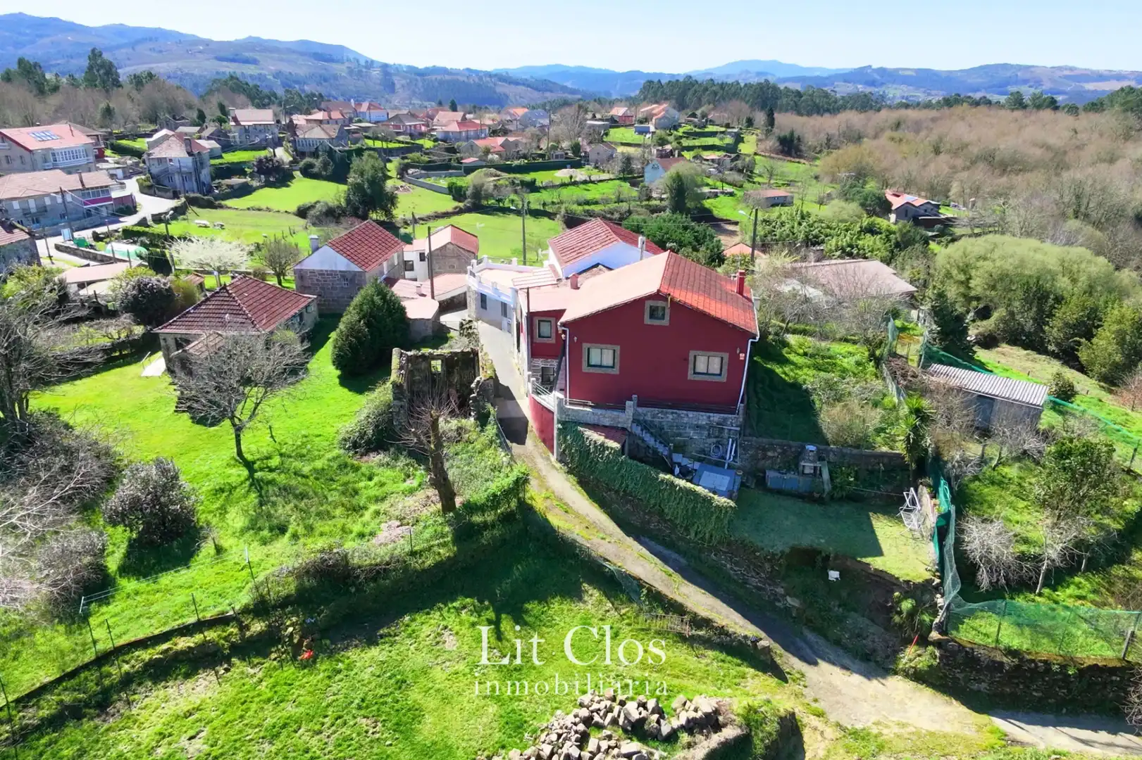 Vista exterior de Casa o chalet en venta en Ponte Caldelas con Jardín privado, Terraza y Amueblado