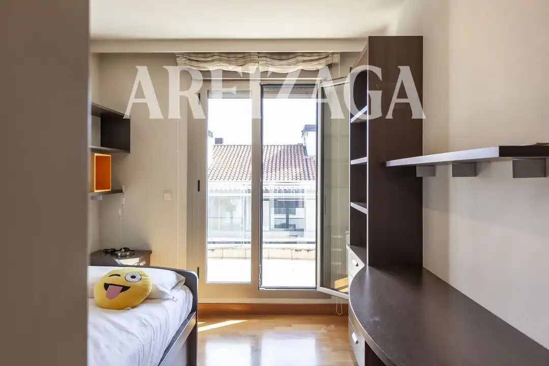 Schlafzimmer von Wohnung zum Verkauf in Donostia - San Sebastián  mit Heizung, Terrasse und Balkon