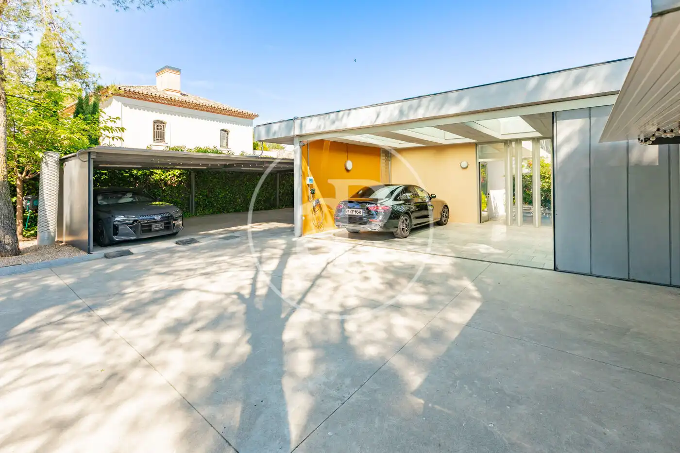 Exterior view of Houses for sale in Madrid  with Air Conditioner, Heating and Private garden