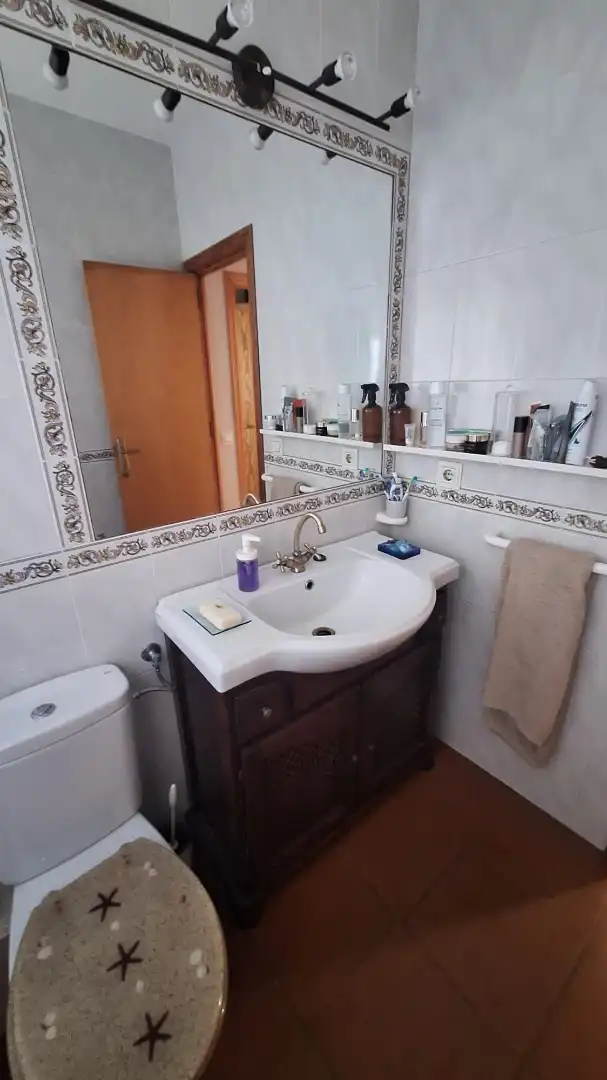 Baño de Casa o chalet de alquiler en Islantilla con Amueblado, Lavadora y Microondas