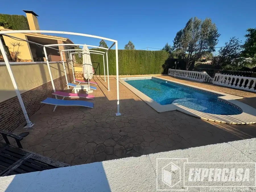 Villa con piscina in vendita a Urbanización LOS LAGOS/ALGINET 1009, imagen 29