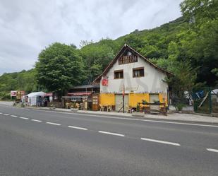 Premises for sale in Bausen