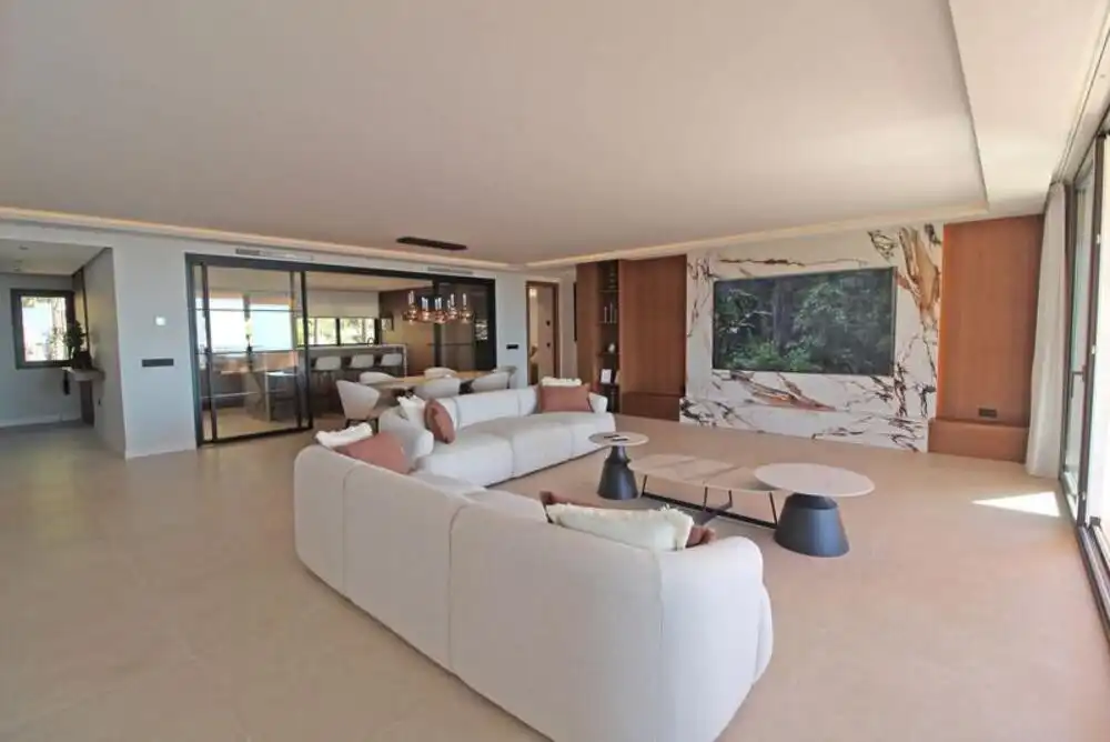 Apartamento con piscina en venta en Nueva Andalucía