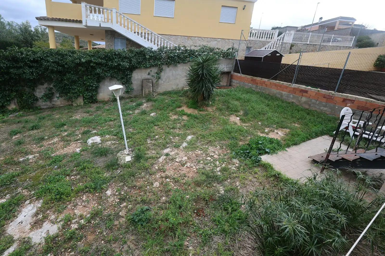 Houses for sale in Montroi / Montroy  with Private garden, Furnished and Oven