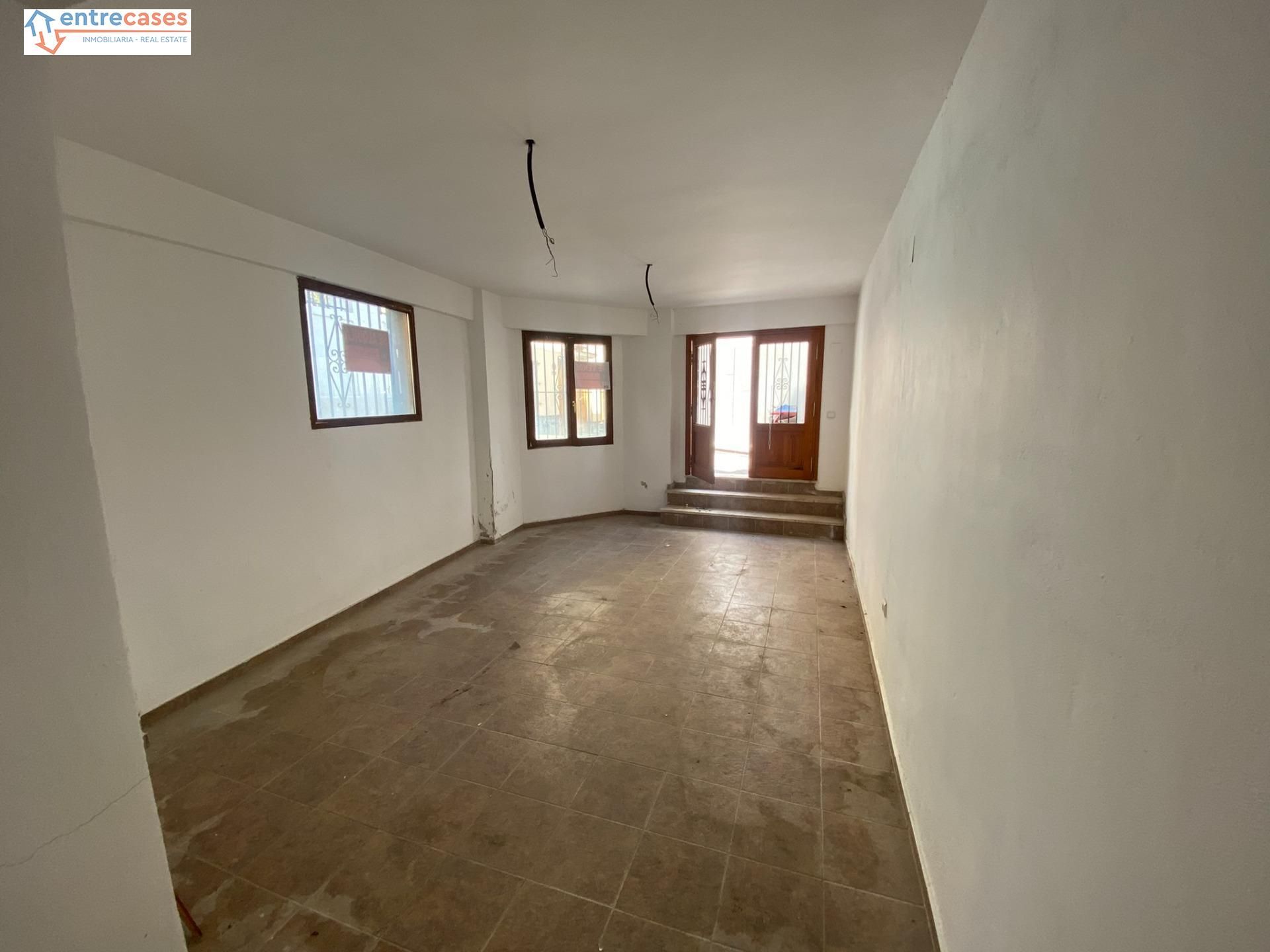 Local de alquiler en Sagunto / Sagunt