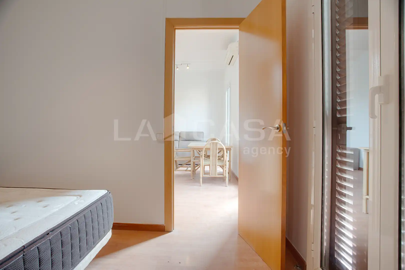 Habitación de Piso en venta en Barcelona con Calefacción y Balcón