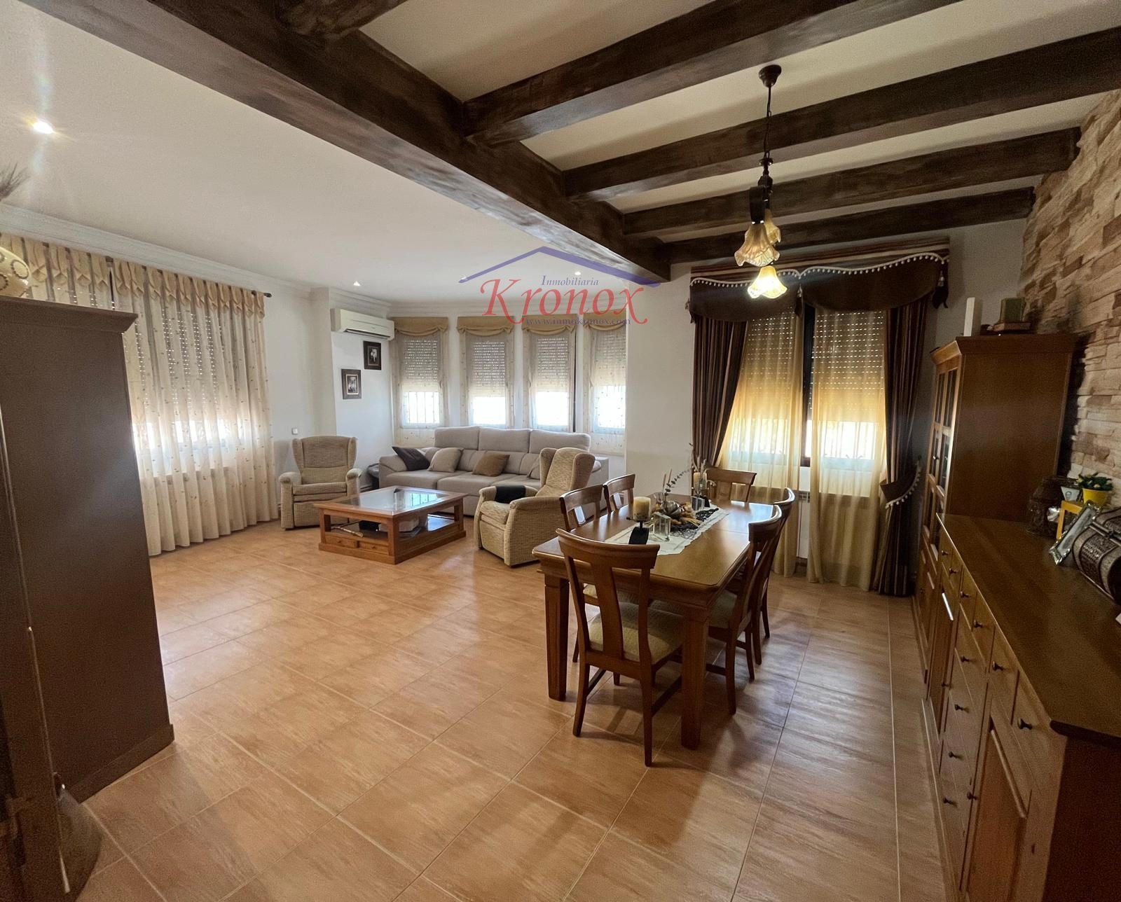 Sala de estar de Casa o chalet en venta en Villarta de San Juan con Aire acondicionado, Calefacción y Terraza