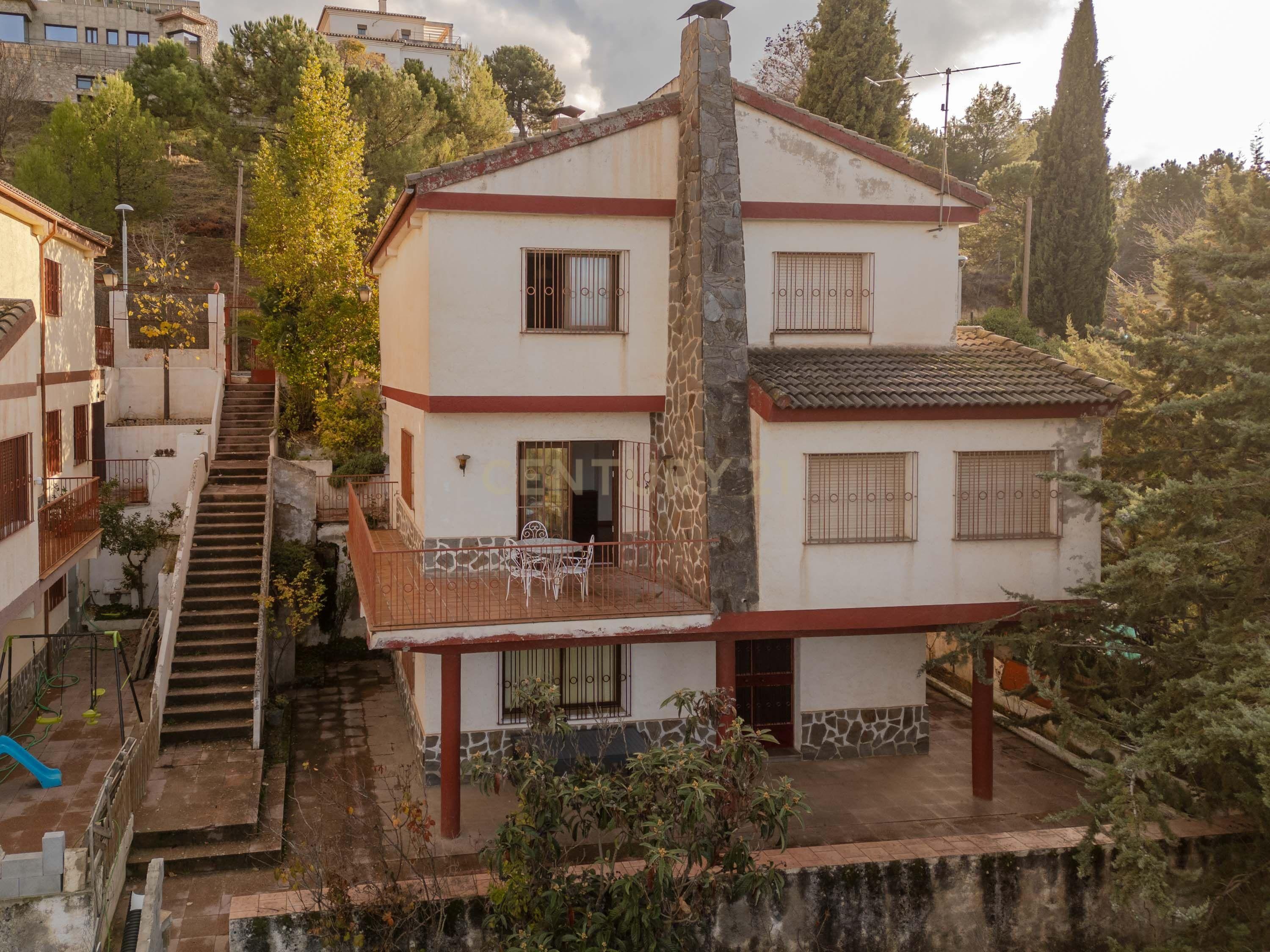 Exterior view of House or chalet for sale in La Zubia  with Private garden and Storage room