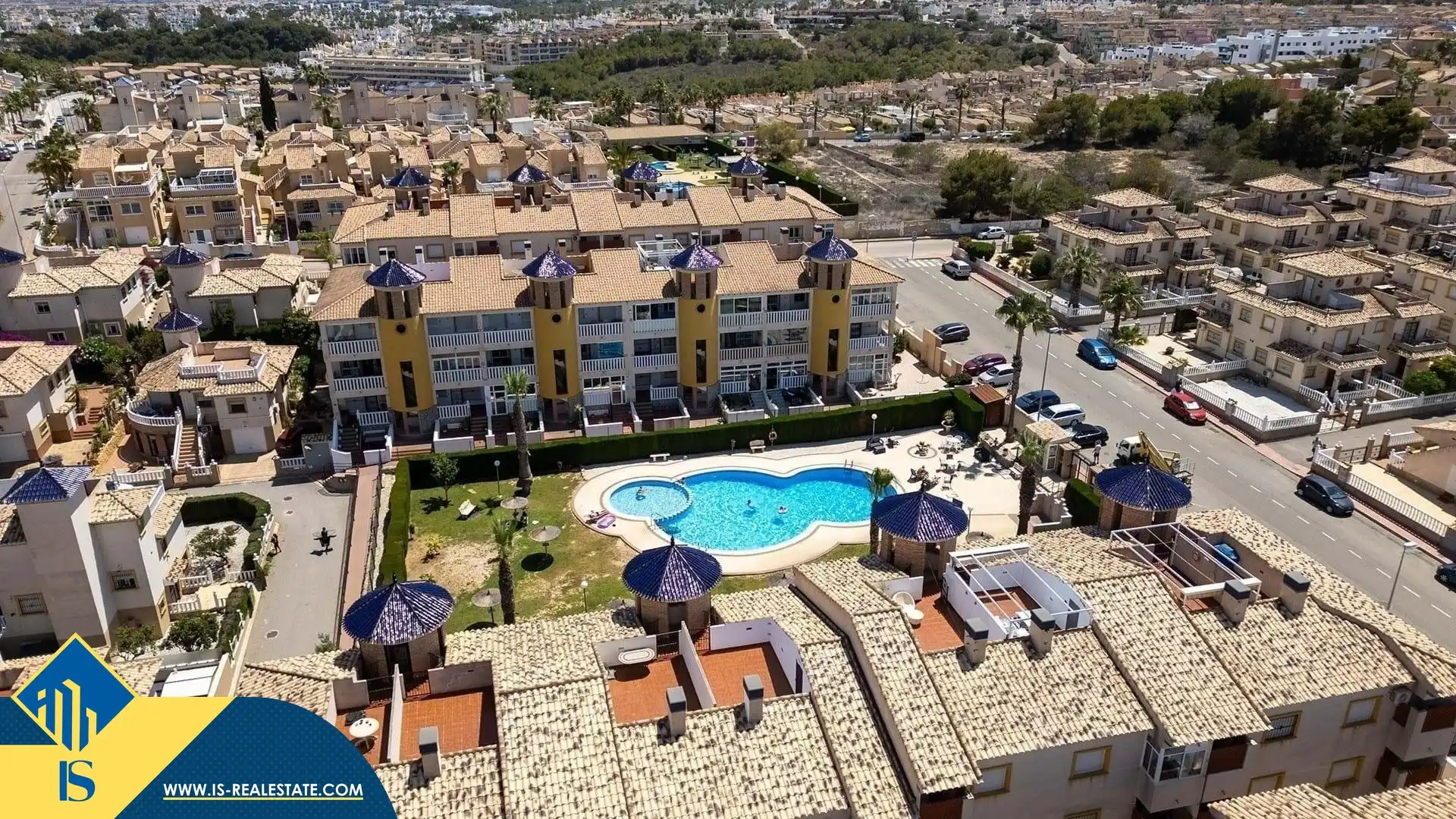 Vista exterior de Casa o xalet de lloguer en Orihuela amb Aire condicionat, Terrassa i Moblat