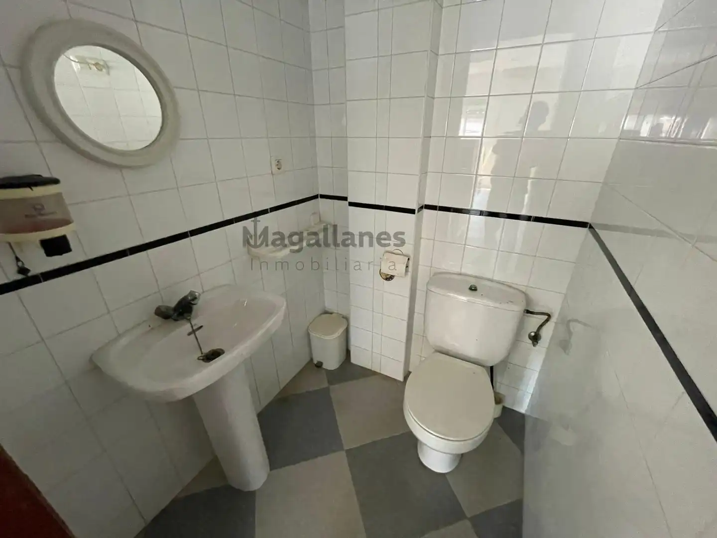 Local comercial en venta en Monteolivete - Camino Sevilla, imagen 2